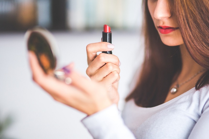 Kozmetika Makeup Revolution je Britanska kozmetična hiša